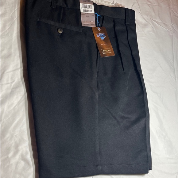 Haggar Men's Dark Gray Flat Front Shorts - Picture 1 of 4